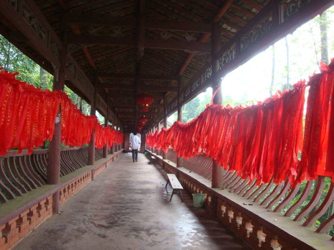 柳江古镇周边景色圣母庙